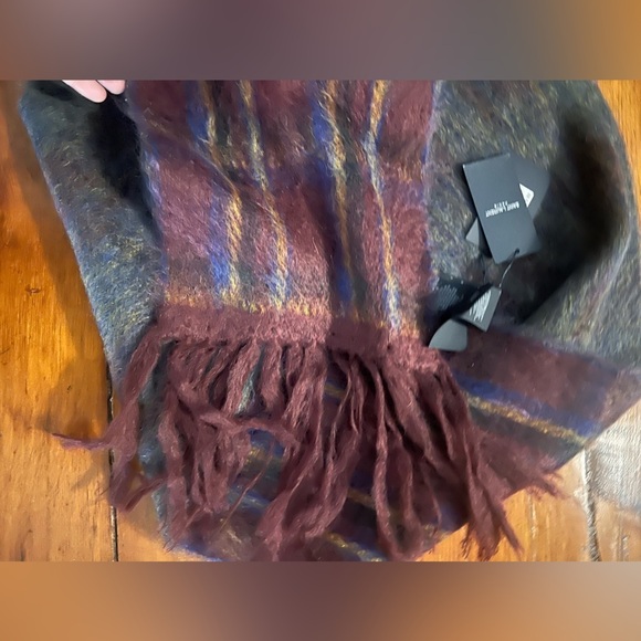 YSL Saint Laurent New NWT stole scarf echarpe mohair maille tartan S23 $1,090 - Picture 4 of 9
